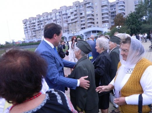 Партія регіонів приєдналась до урочистостей з нагоди підняття Державного Прапора України